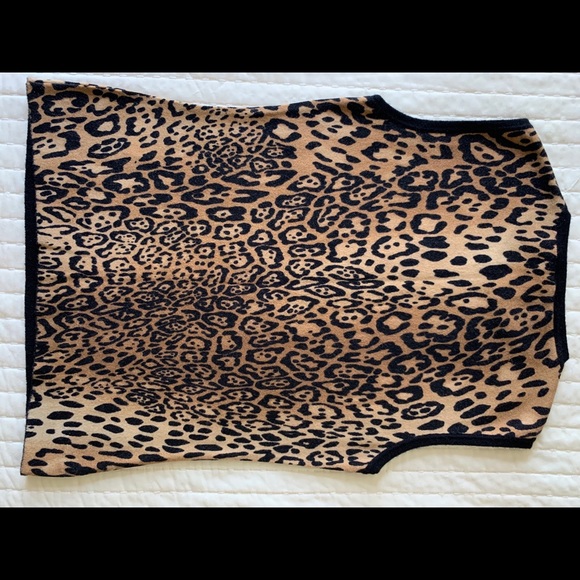 Leopard sweater set w Chanel-styling MADE IN ITALY - Picture 7 of 8